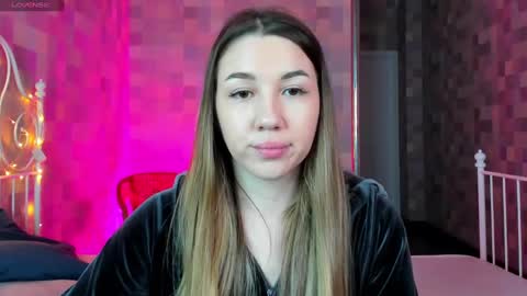 Snapshot of annee_morris chatting on 02-09-25, 01:00 Anne online show from 02-09-25, 01:00