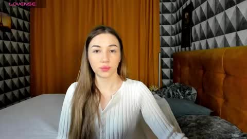 Snapshot of annee_morris chatting on 03-07-25, 01:20 Anne online show from 03-07-25, 01:20