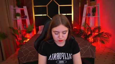 Snapshot of anneeexx chatting on 12-17-25, 08:20 anneeexx online show from 12-17-25, 08:20