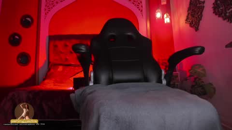 Anne  online show from 01-29-25, 10:43