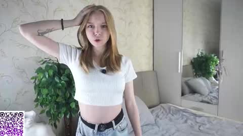 Eva online show from 10-26-25, 06:36