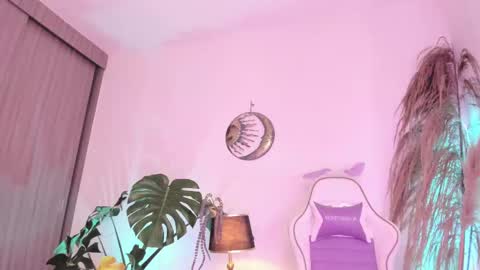 Snapshot of anngel_1 chatting on 09-09-25, 05:23 Angel online show from 09-09-25, 05:23