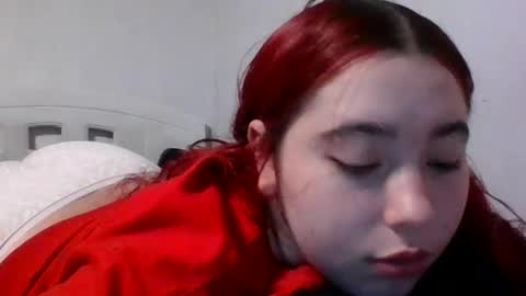 Snapshot of anni000__ chatting on 07-09-26, 06:12 anni000__ online show from 07-09-26, 06:12