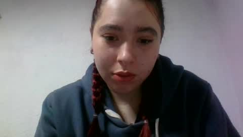 Snapshot of anni000__ chatting on 07-19-26, 11:52 anni000__ online show from 07-19-26, 11:52