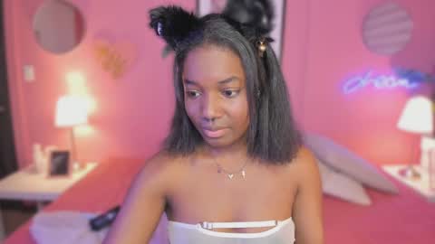 Snapshot of annia_dh chatting on 09-19-25, 08:42 annia online show from 09-19-25, 08:42