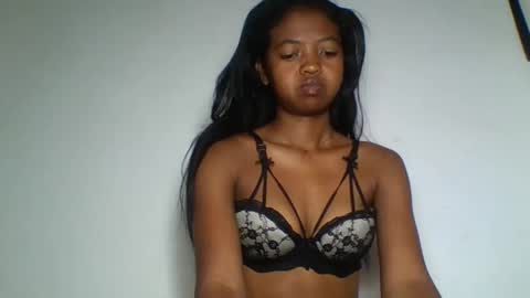 annica86 online show from 04-25-26, 04:37