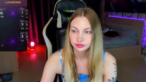 Annie online show from 09-20-25, 11:50