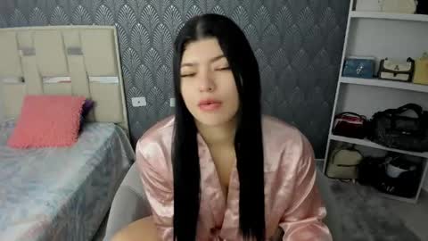 annie online show from 05-26-26, 05:03