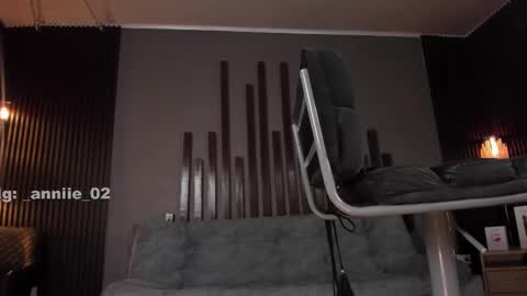 annie_barozzi online show from 02-25-25, 06:42