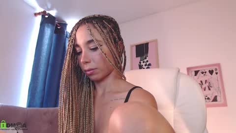 Snapshot of annie_es chatting on 03-11-25, 03:56 Annie online show from 03-11-25, 03:56