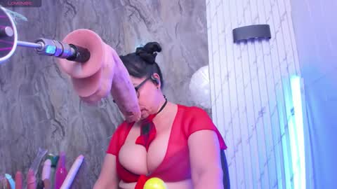 annie_wigg_ online show from 11-24-25, 03:39