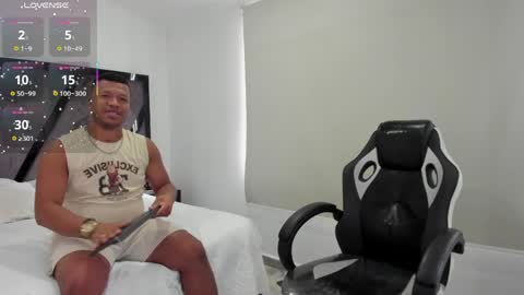 Annie and Stefan online show from 04-07-26, 01:55