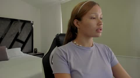 Annie and Stefan online show from 04-25-26, 12:41