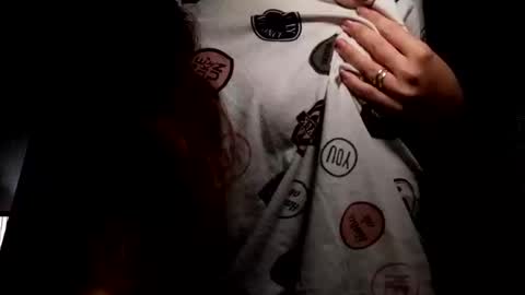 Snapshot of annieartlive chatting on 02-20-26, 06:30 annieartlive online show from 02-20-26, 06:30