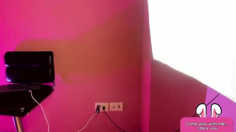 Annie Bluee online show from 04-01-26, 11:00