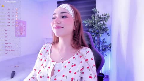 Snapshot of anniebrie chatting on 02-05-25, 05:52 Cassandra online show from 02-05-25, 05:52