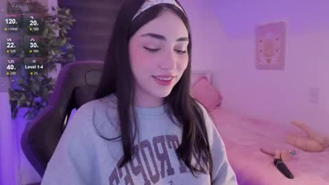 Snapshot of anniebrie chatting on 10-10-25, 06:01 Cassandra online show from 10-10-25, 06:01