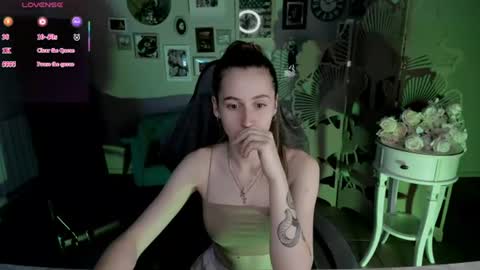 annieee_smith online show from 07-01-26, 05:09