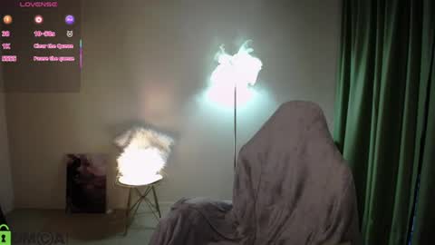 annieee_smith online show from 07-11-26, 05:21