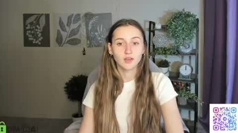 annieee_smith online show from 07-24-26, 05:49