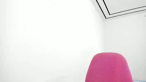 Annie  online show from 03-06-25, 07:21