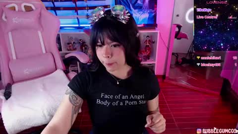 Snapshot of anniehikarii chatting on 10-06-25, 08:06 Annie online show from 10-06-25, 08:06