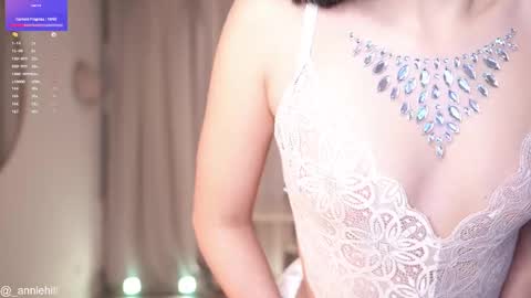 Snapshot of anniehillofficial_ chatting on 02-25-25, 09:02 anniehillofficial_ online show from 02-25-25, 09:02