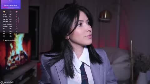 Snapshot of anniehillofficial_ chatting on 10-11-25, 08:40 anniehillofficial_ online show from 10-11-25, 08:40