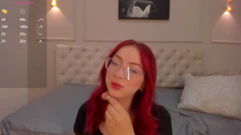 Snapshot of anniemartinezz chatting on 09-13-25, 12:05 Annie online show from 09-13-25, 12:05