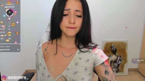 Snapshot of anniemora_ chatting on 12-05-24, 03:04 Annie online show from 12-05-24, 03:04