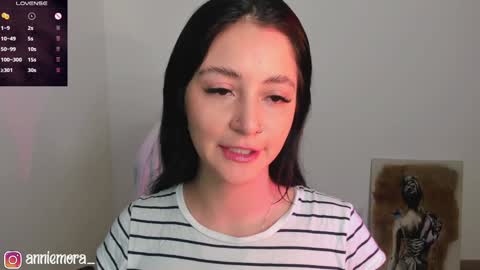 Snapshot of anniemora_ chatting on 12-28-24, 01:18 Annie online show from 12-28-24, 01:18
