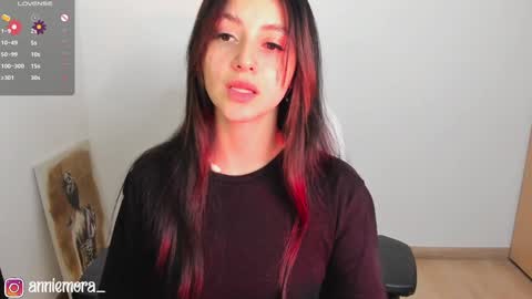 Snapshot of anniemora_ chatting on 02-01-25, 01:34 Annie online show from 02-01-25, 01:34