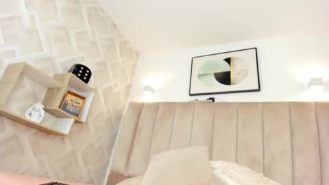 Annie Queen online show from 02-06-26, 04:28