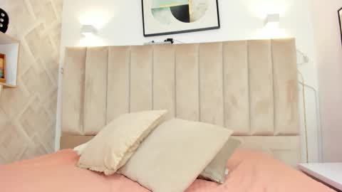 Annie Queen online show from 02-13-26, 02:07