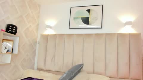 Snapshot of anniie_queen chatting on 05-05-26, 03:36 Annie Queen online show from 05-05-26, 03:36
