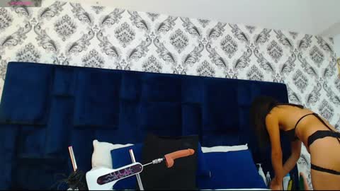 Snapshot of anniieleonhart chatting on 01-29-25, 11:46 Anniieleonhart online show from 01-29-25, 11:46