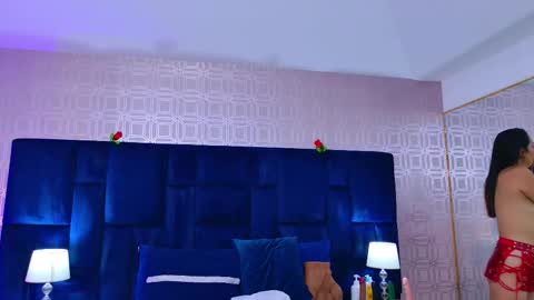 Snapshot of anniieleonhart chatting on 10-15-25, 08:20 Anniieleonhart online show from 10-15-25, 08:20