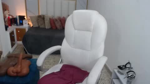 Snapshot of annita_cooper_ chatting on 02-12-25, 06:51 anna online show from 02-12-25, 06:51