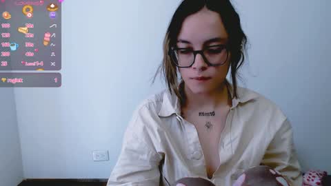 Snapshot of annittaprincess chatting on 12-11-24, 03:15 Gaby 3 online show from 12-11-24, 03:15