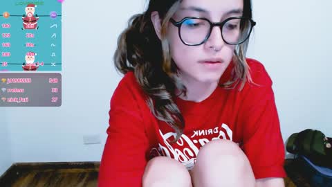 Snapshot of annittaprincess chatting on 12-23-24, 10:44 Gaby 3 online show from 12-23-24, 10:44