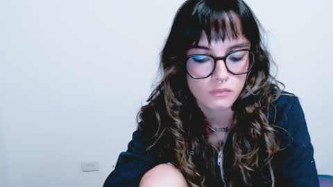 Snapshot of annittaprincess chatting on 12-27-24, 01:11 Gaby 3 online show from 12-27-24, 01:11