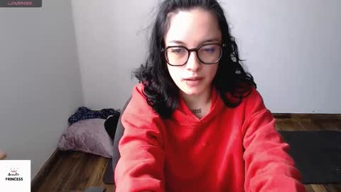 Snapshot of annittaprincess chatting on 09-23-25, 02:09 Gaby 3 online show from 09-23-25, 02:09