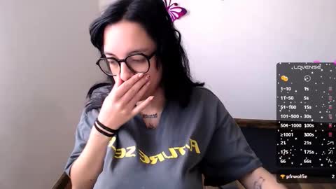 Snapshot of annittaprincess chatting on 11-30-25, 03:05 Gaby 3 online show from 11-30-25, 03:05