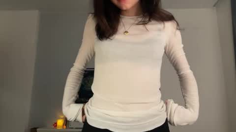 Snapshot of anntics_ chatting on 11-22-25, 04:11 N antics online show from 11-22-25, 04:11