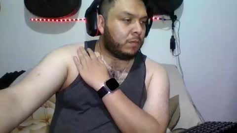 Snapshot of annubixxx69 chatting on 10-27-25, 03:32 lion kennedy independent model moderator online show from 10-27-25, 03:32