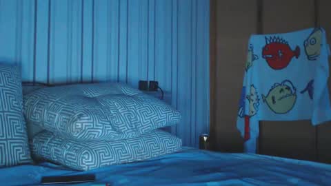 Snapshot of annuler_9 chatting on 01-19-25, 12:28 adrenalinE online show from 01-19-25, 12:28