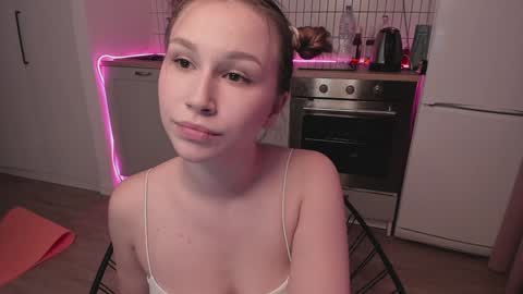 Anna online show from 02-06-25, 09:43