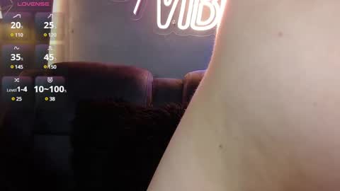 anny_loves online show from 01-10-25, 12:17