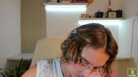 Issabela online show from 04-29-26, 04:11