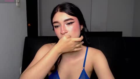 Snapshot of anny_naf chatting on 02-17-25, 04:09 Anny online show from 02-17-25, 04:09